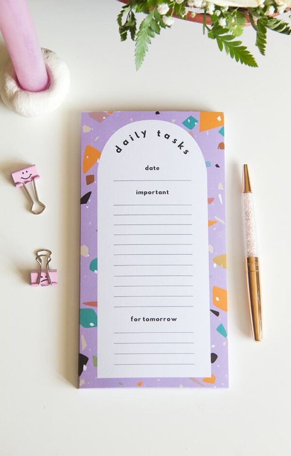 Daily tasks Desk Planner